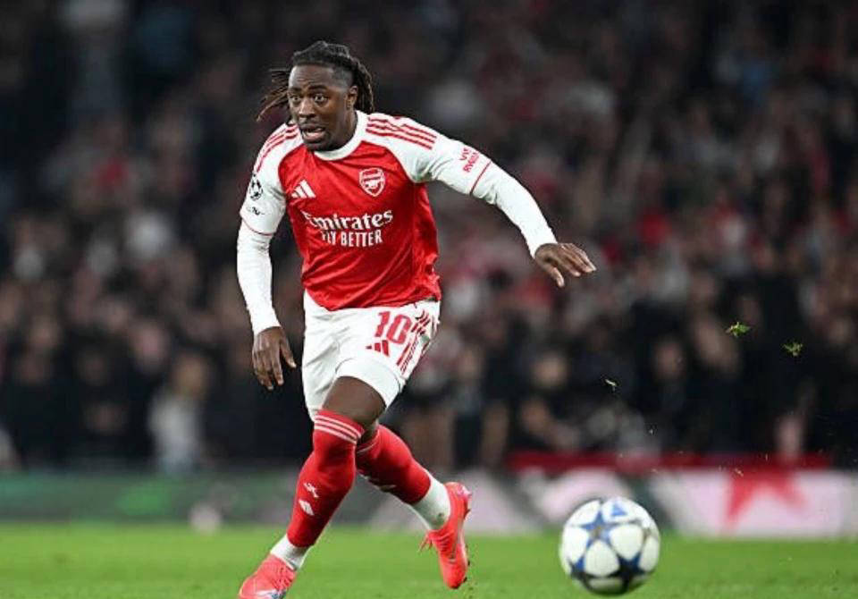 重击!阿森纳中场核心埃泽或将伤缺4-6周 三线作战下阿尔特塔面临抉择